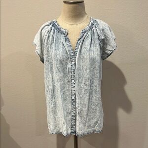 Rails Alena Lighrt Acid Wash Denim Button-Up Women's Top